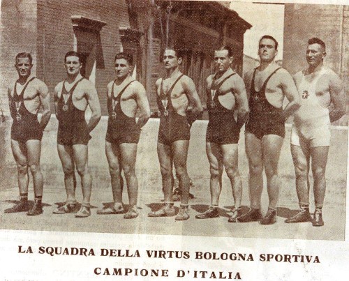 virtus bologna sportiva squadra lotta 1936 Custom
